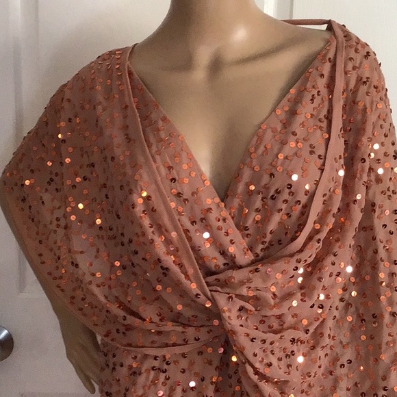 🔥🔥TAKE 50% OFF LIST PRICE 🔥🔥.   SOSO.                        SEQUINED DRESS - Picture 2 of 9